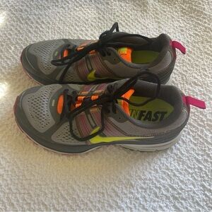 Nike Pegasus 29 Trail Sneakers Size 8